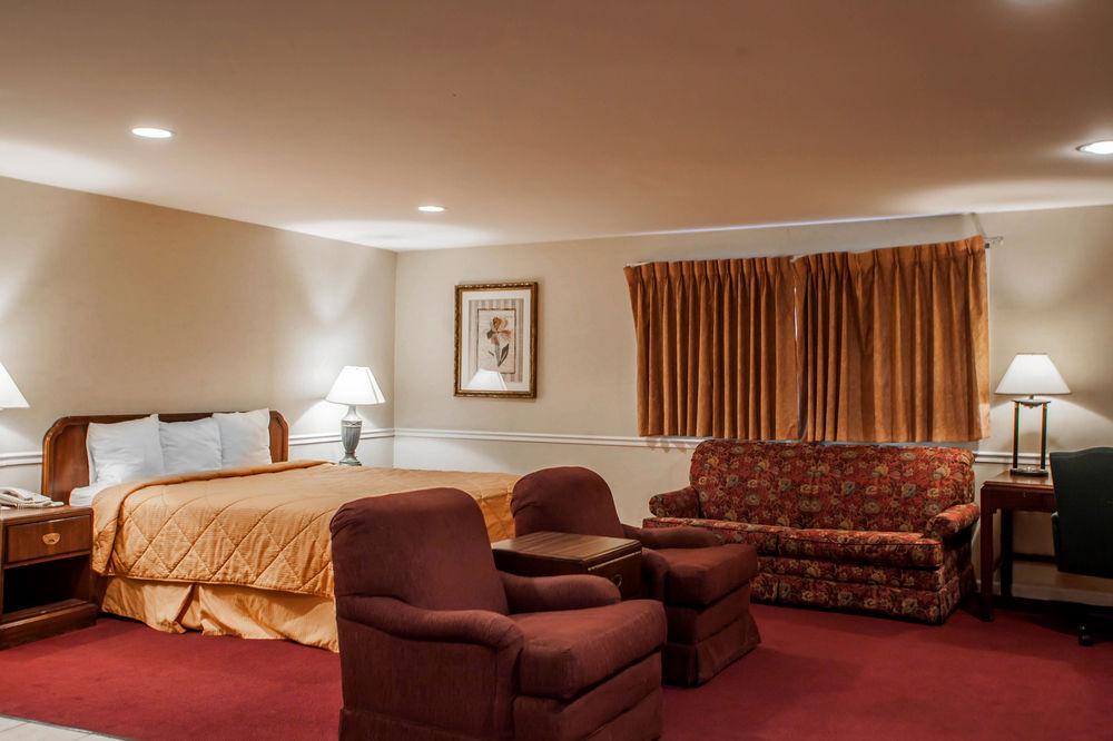 Rodeway Inn Lyons - La Grange Εξωτερικό φωτογραφία
