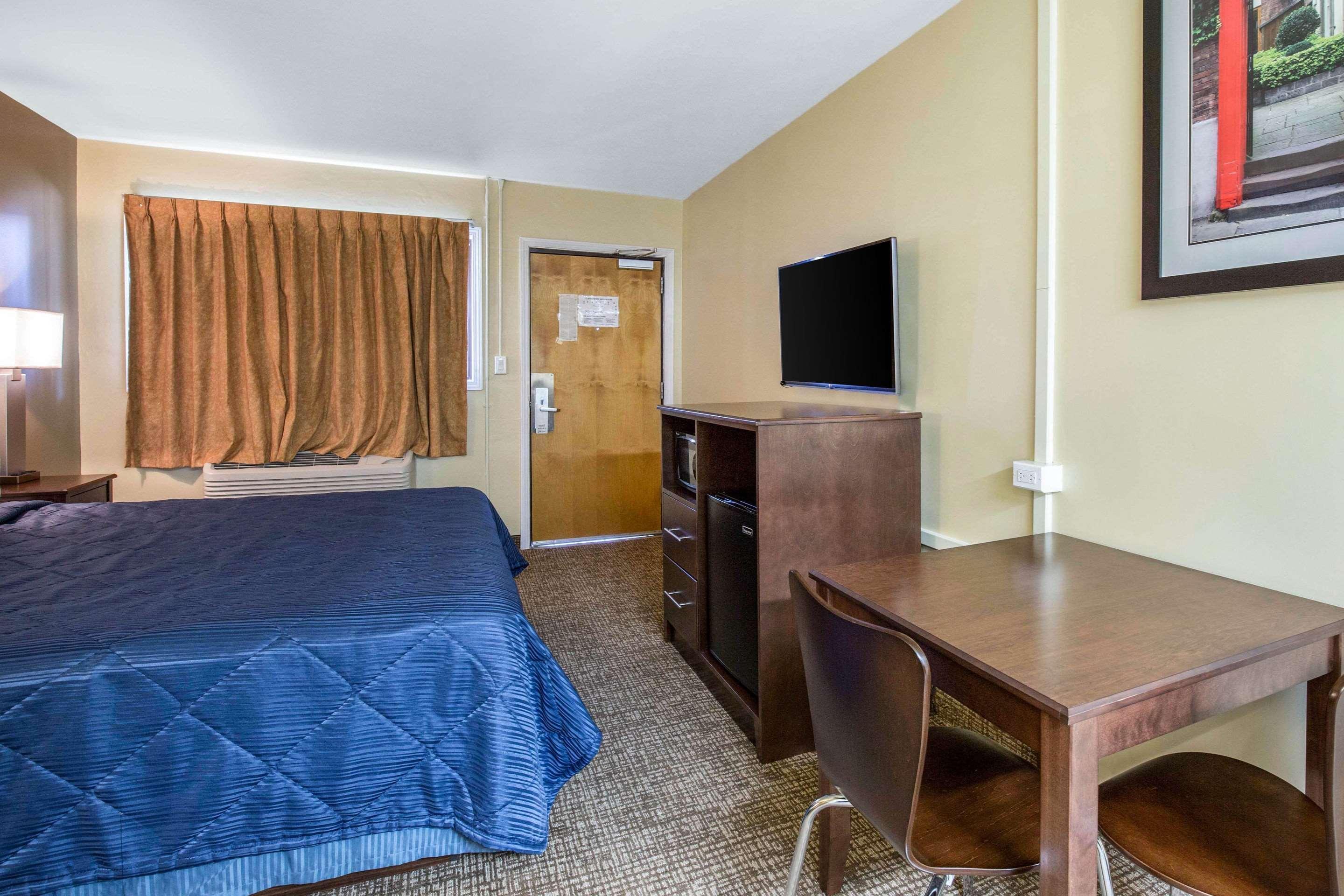 Rodeway Inn Lyons - La Grange Εξωτερικό φωτογραφία