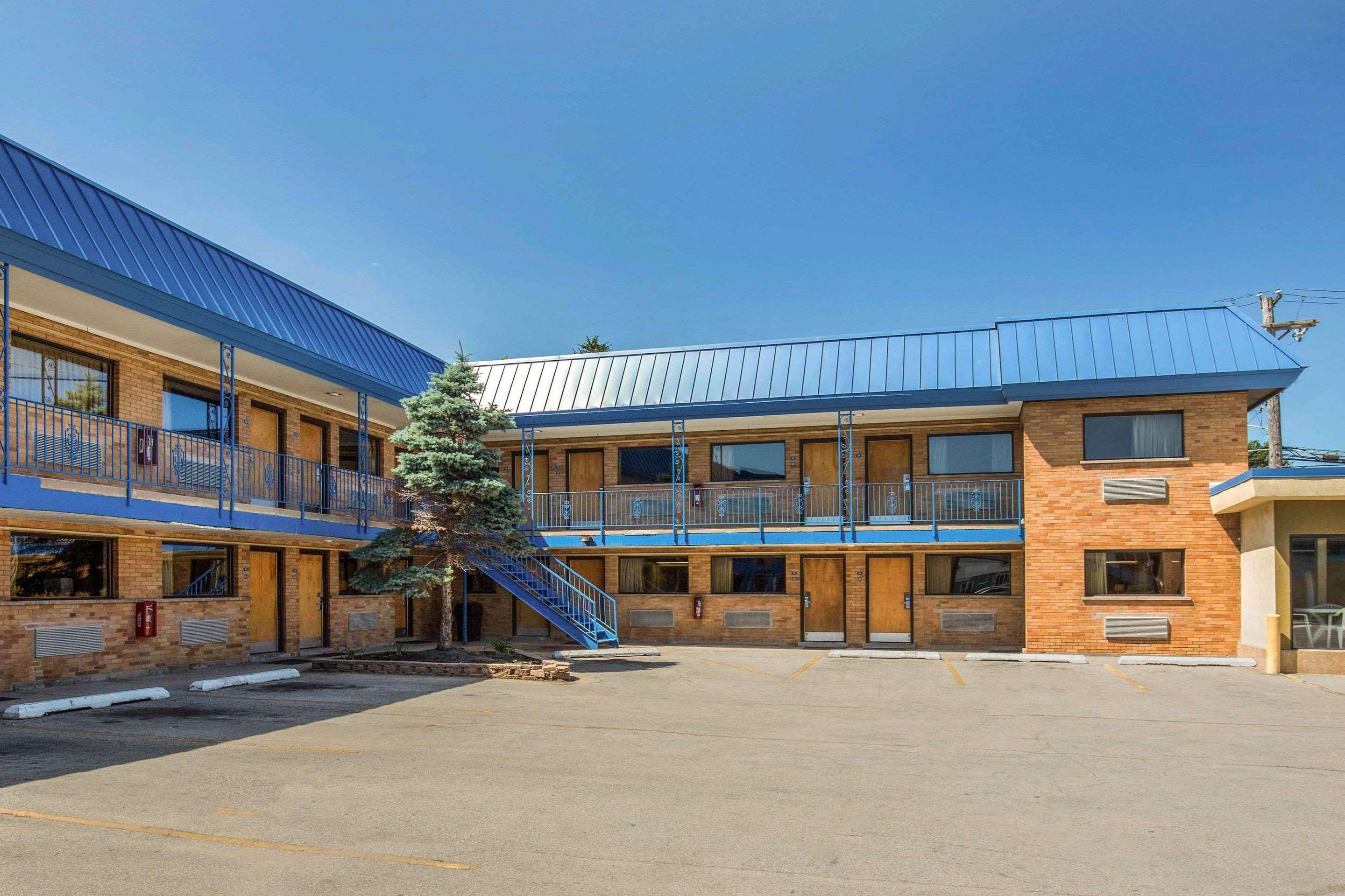Rodeway Inn Lyons - La Grange Εξωτερικό φωτογραφία